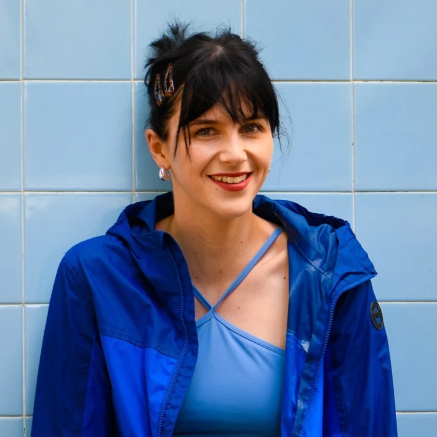 Amelia Navascues headshot